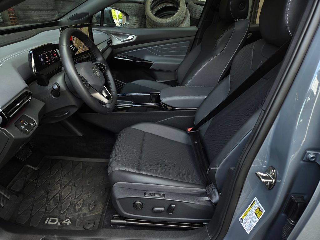 Used 2023 Volkswagen ID.4 S RWD image 18