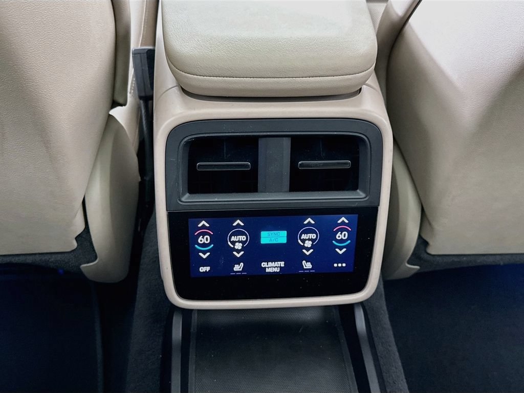 Certified 2023 Porsche Taycan 4S AWD/4WD image 28