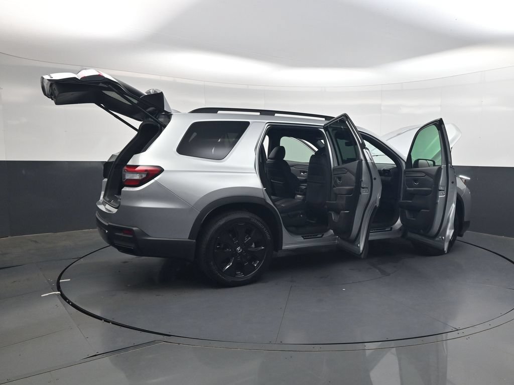 New 2026 Honda Pilot Black Edition image 43