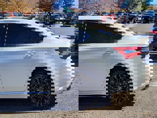 Used 2016 Toyota Avalon XLE image 6