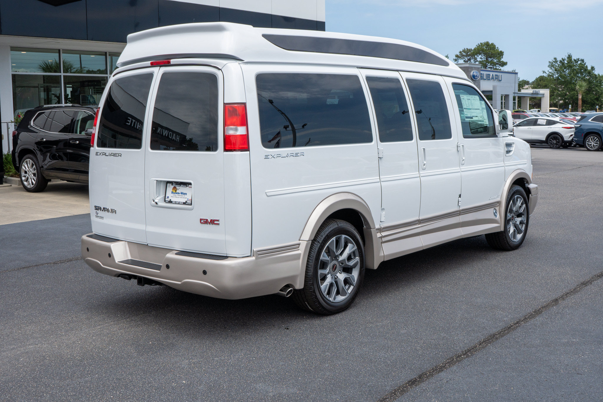 New 2026 GMC Savana 2500 w/ Driver Convenience Package RWD image 3