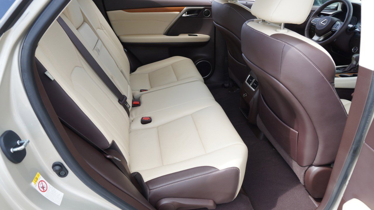 Used 2018 Lexus RX 450h AWD w/ Premium Package image 34