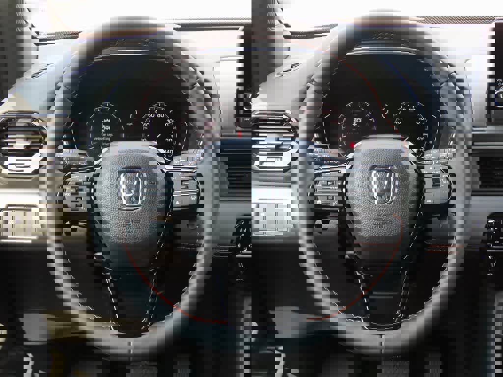 New 2025 Honda Pilot Sport image 18