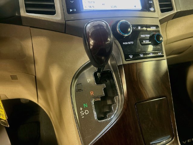 Used 2013 Toyota Venza LE FWD image 15