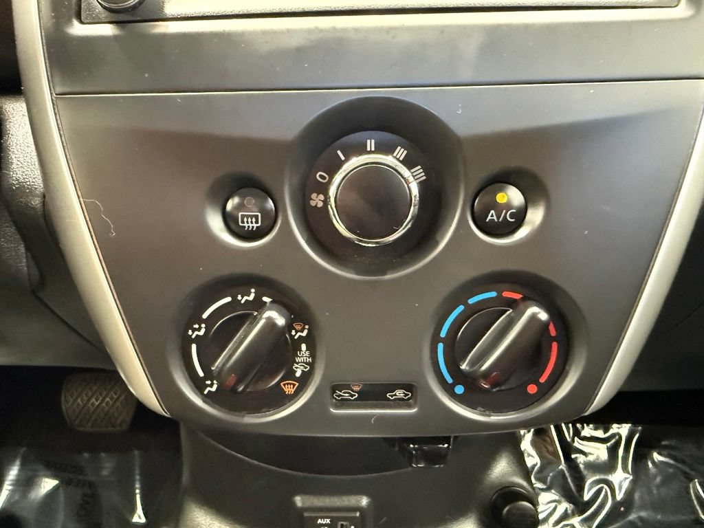 Used 2019 Nissan Versa SV FWD image 33