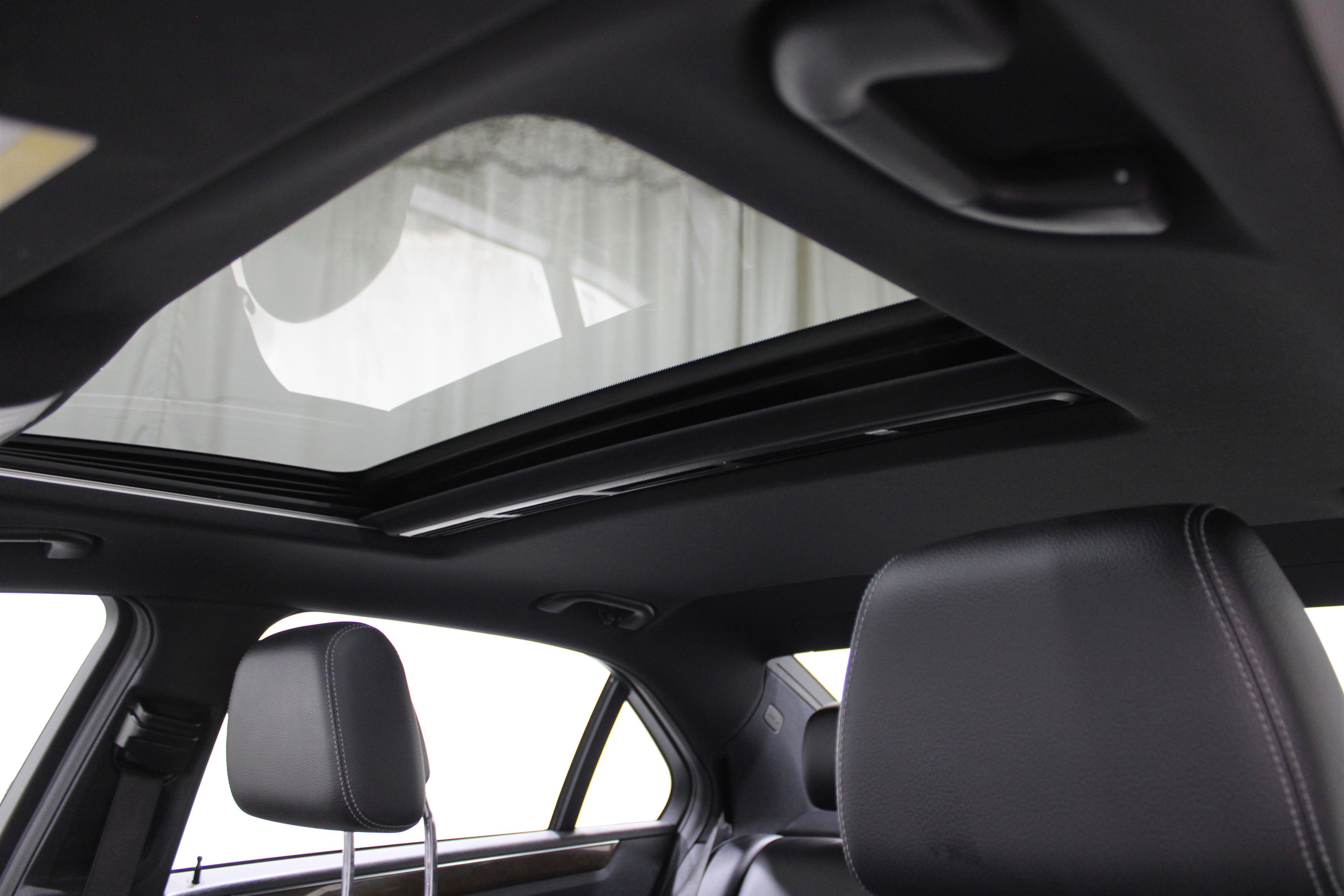 Used 2015 Mercedes-Benz E 350 4MATIC Sedan image 23