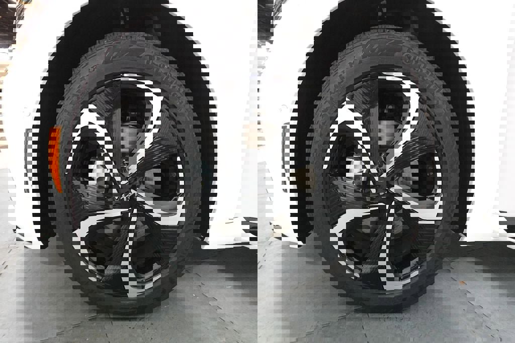 Used 2024 Kia EV6 GT-Line image 35