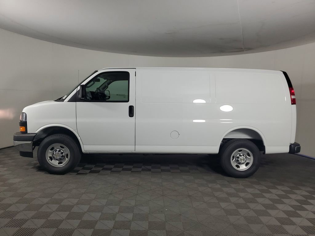 New 2026 Chevrolet Express 2500 w/ Driver Convenience Package RWD image 7