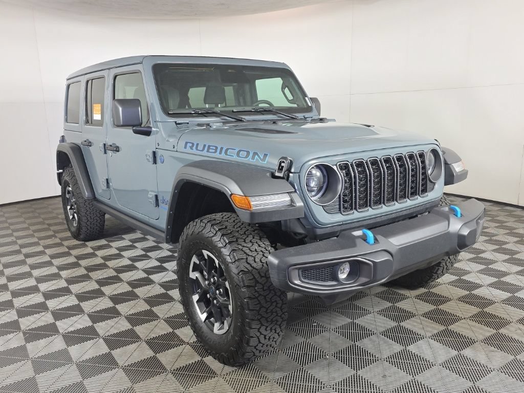 Certified 2025 Jeep Wrangler Unlimited Rubicon 4xe w/ Safety Group AWD/4WD image 3