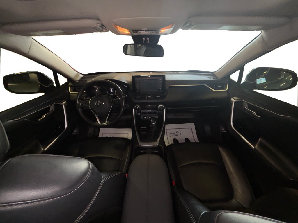 Used 2019 Toyota RAV4 XLE Premium FWD image 26