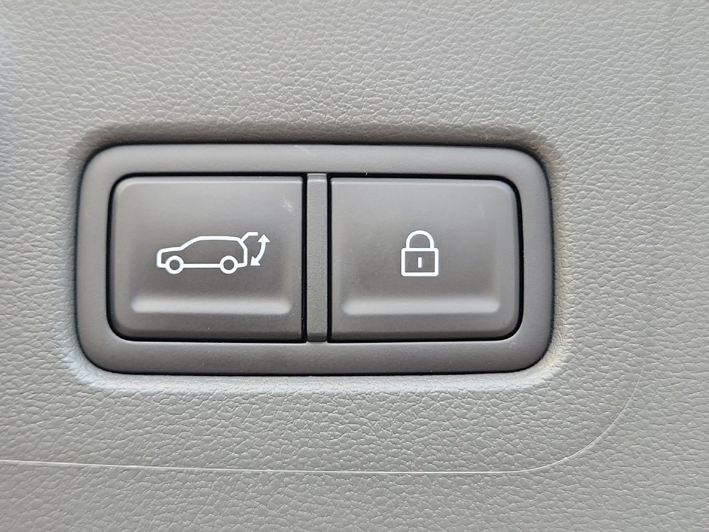 New 2027 Hyundai Santa Fe Calligraphy FWD image 9