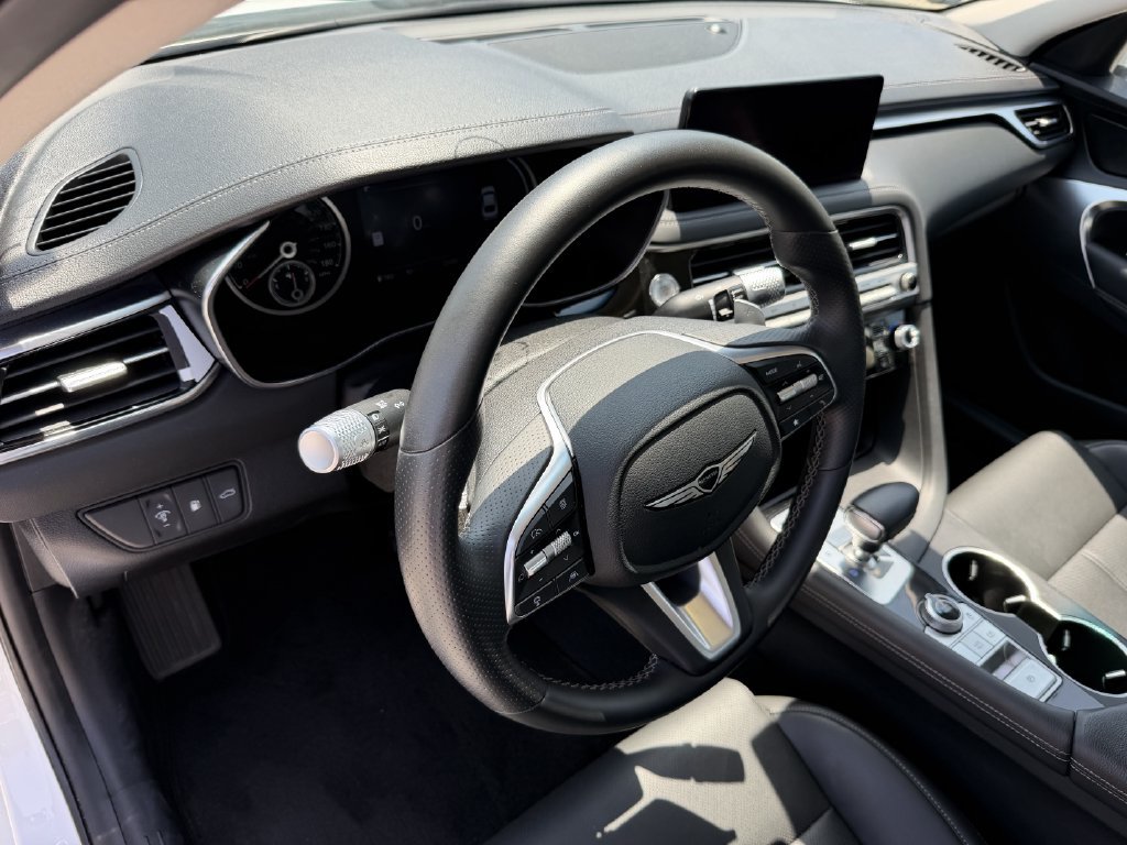 Used 2026 Genesis G70 2.5T AWD/4WD image 13