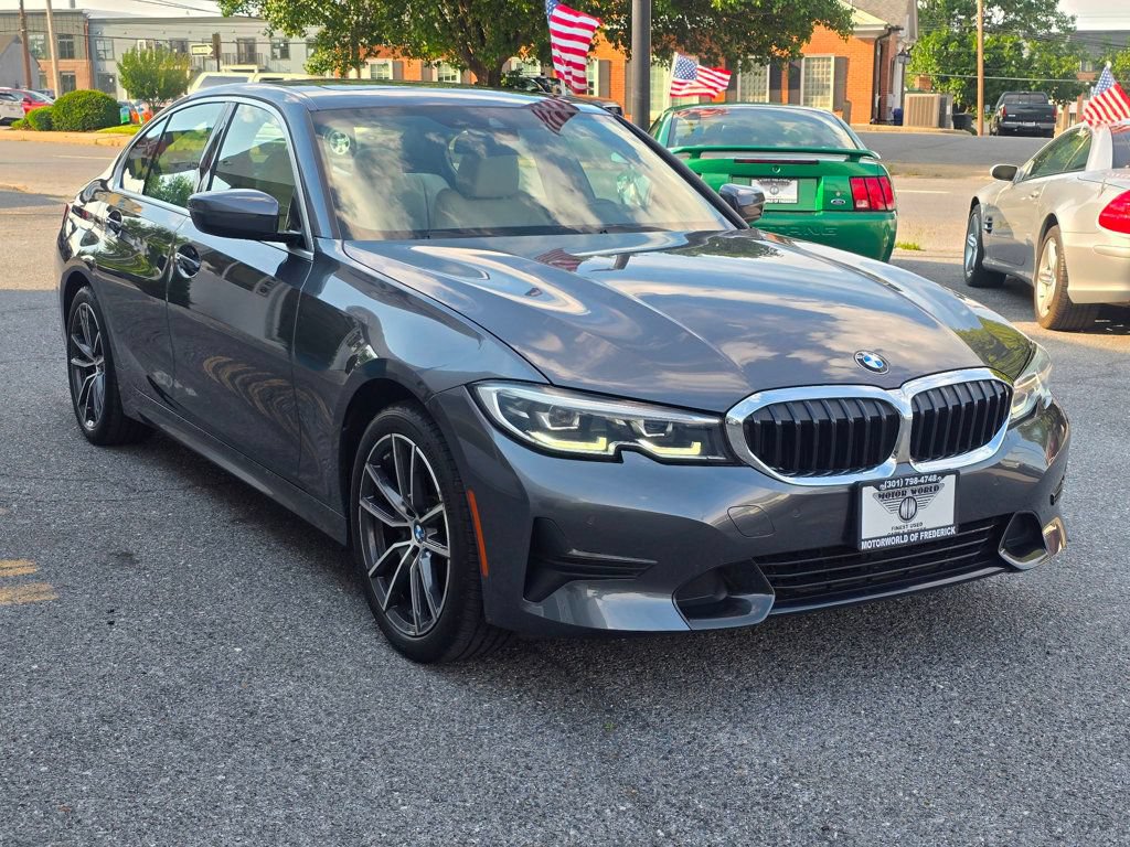 Used 2021 BMW 330i Sedan w/ Convenience Package RWD image 3