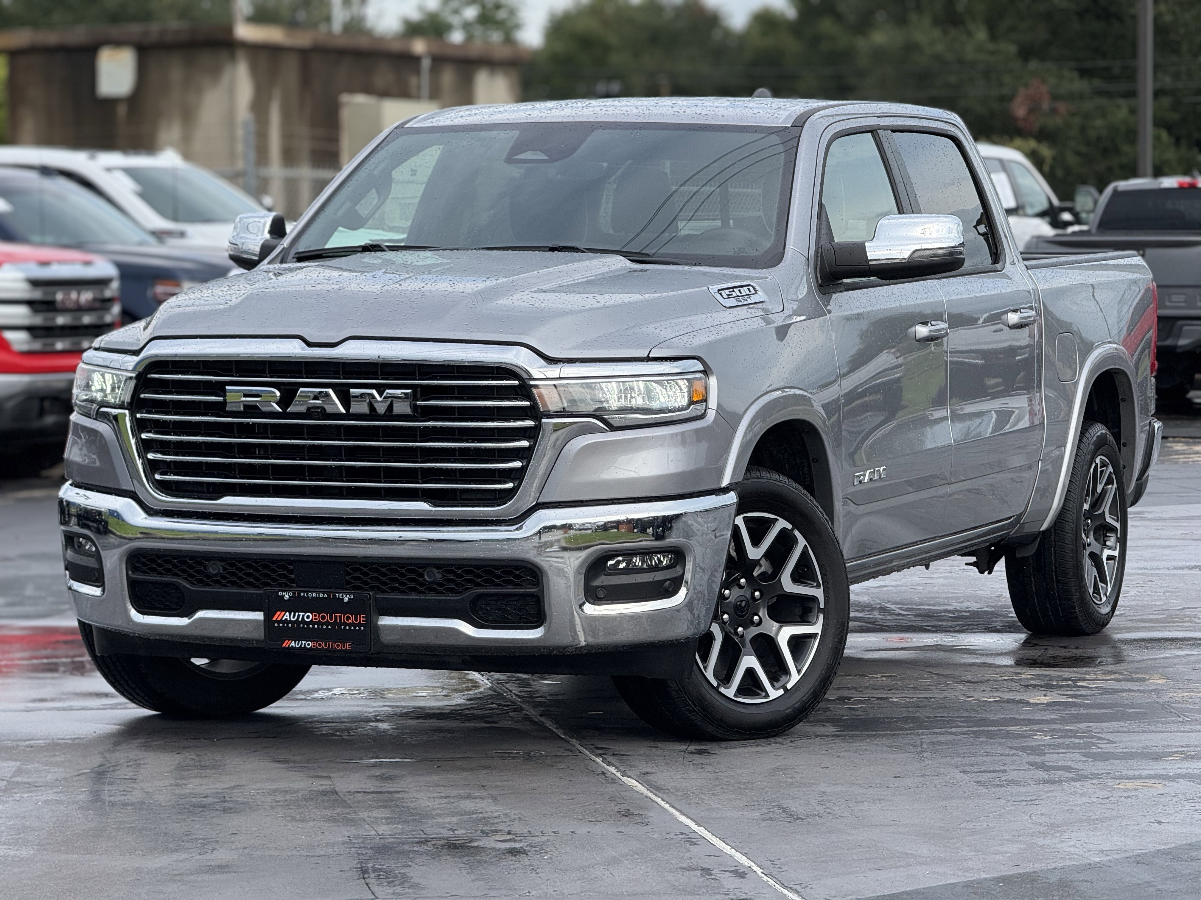 Used 2025 RAM 1500 Laramie image 5