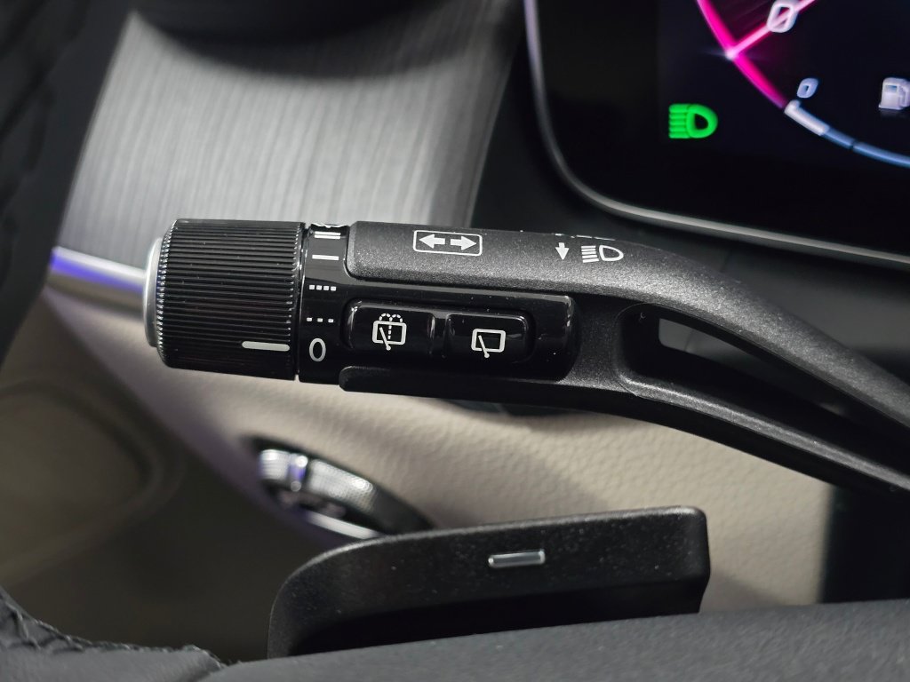 New 2026 Mercedes-Benz GLC 300 4MATIC image 37