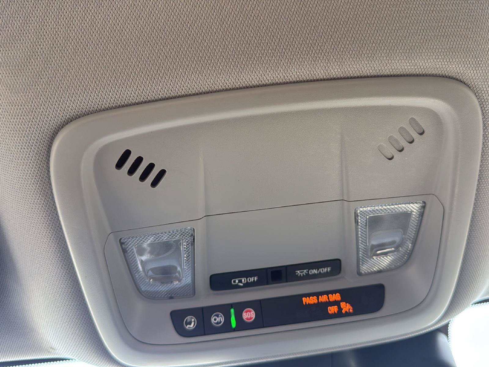 Used 2025 Chevrolet Malibu LT FWD image 13