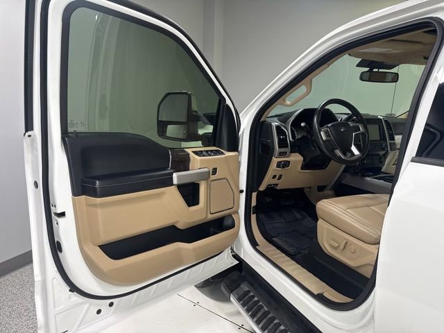 Used 2020 Ford F250 Lariat w/ Lariat Ultimate Package image 11