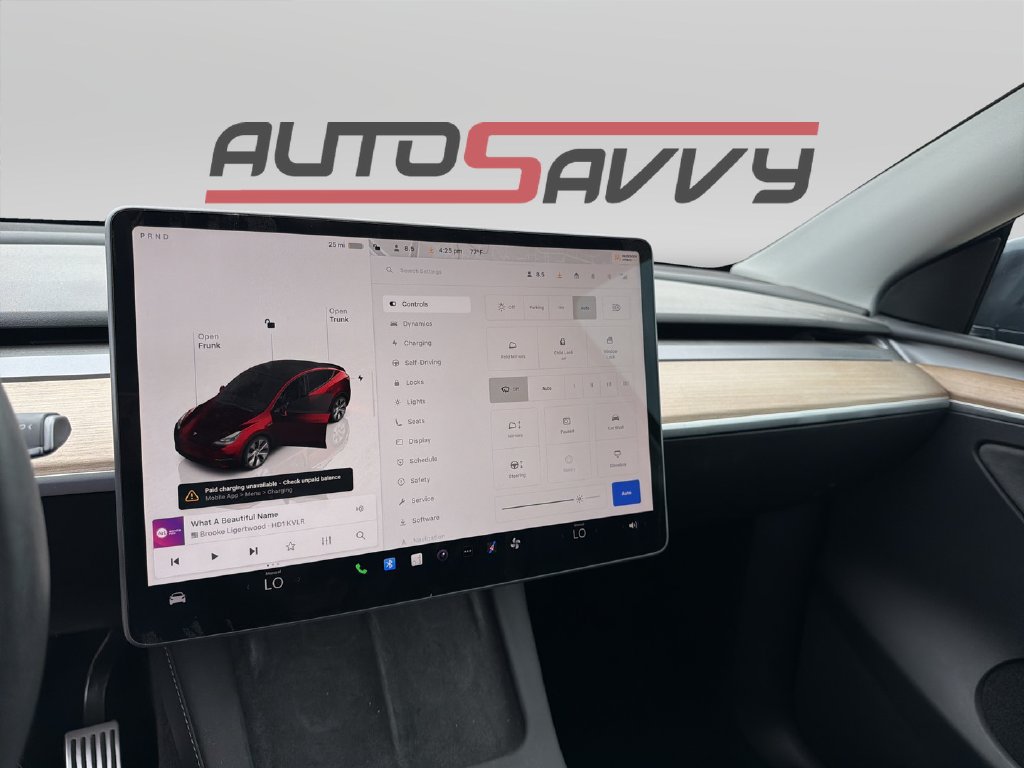 Used 2024 Tesla Model Y 2WD image 13