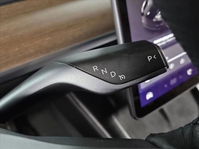 Used 2021 Tesla Model Y Long Range image 12