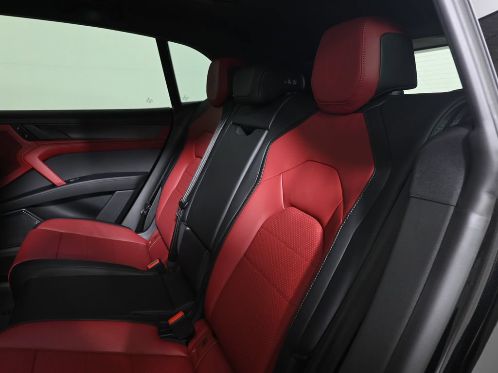 New 2026 Porsche Cayenne Turbo AWD/4WD image 39