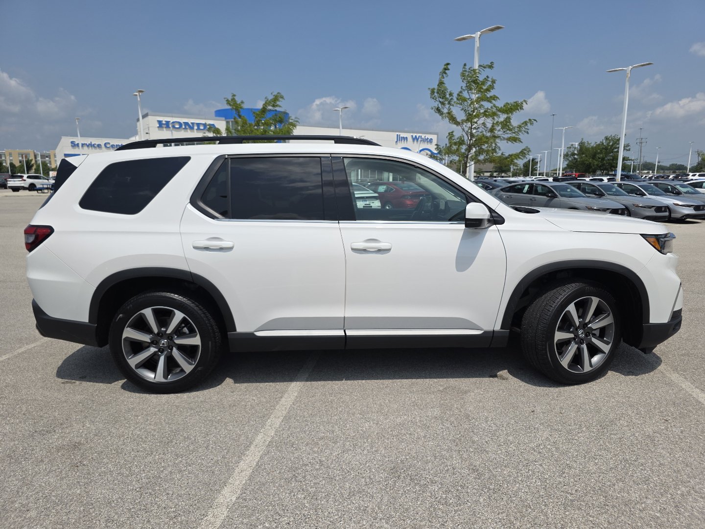 Certified 2025 Honda Pilot Elite image 19
