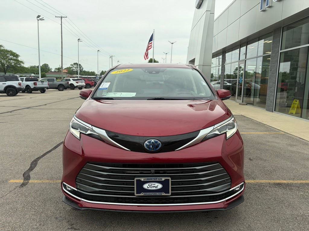 Used 2022 Toyota Sienna Platinum AWD/4WD image 32