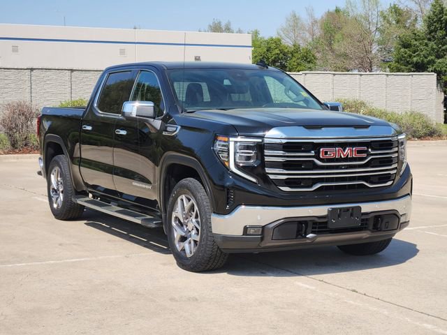 Used 2022 GMC Sierra 1500 SLT image 3