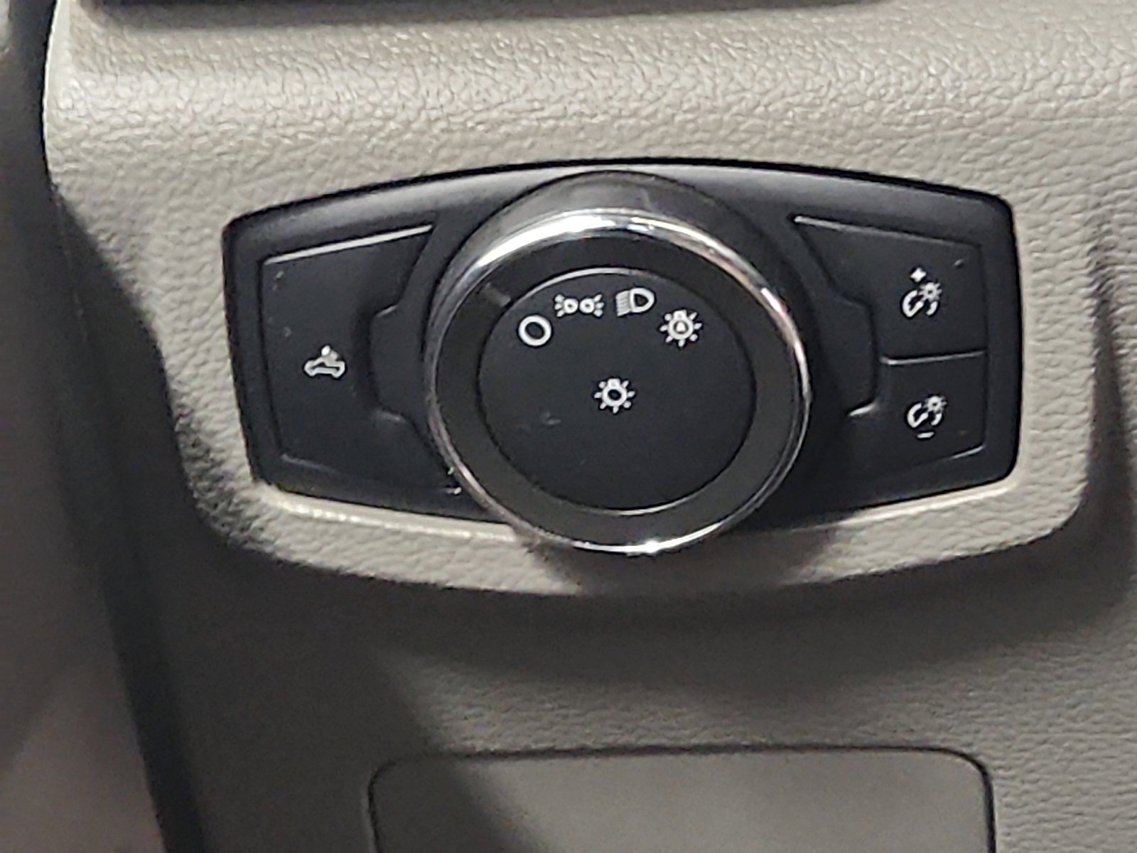 Used 2022 Ford F250 XL w/ STX Appearance Package image 13