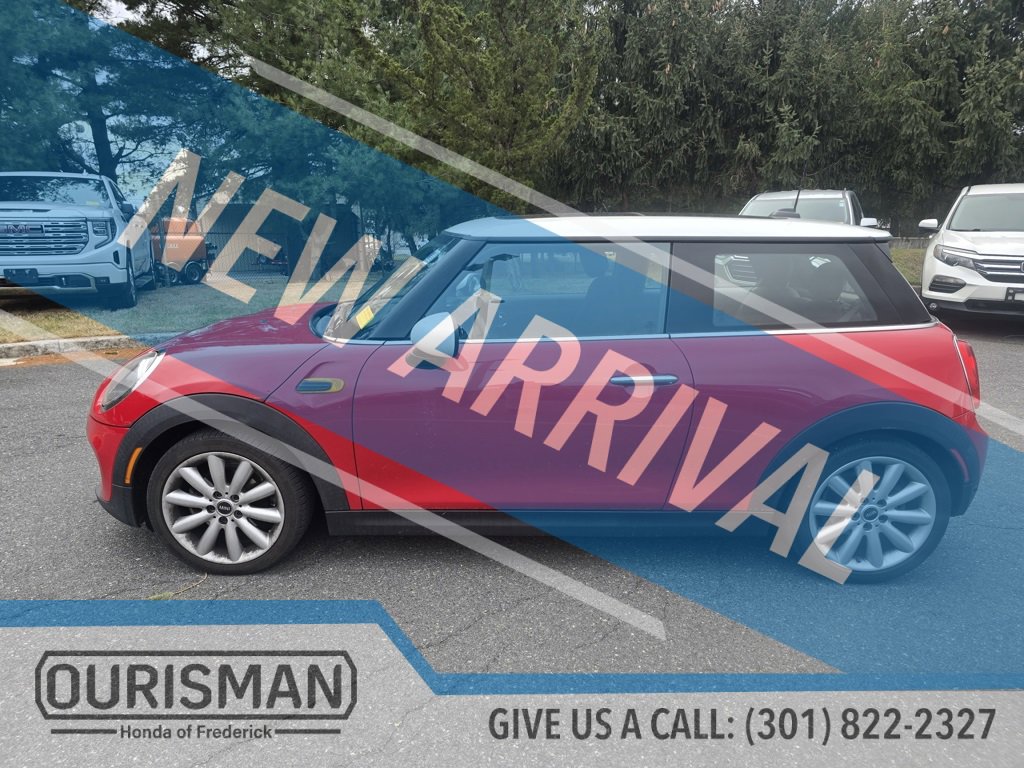 Used 2019 MINI Cooper 2-Door Hardtop image 5