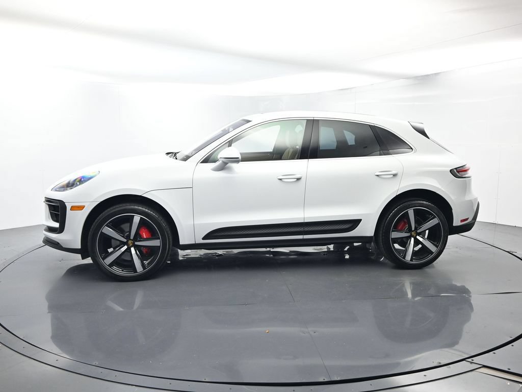 Certified 2026 Porsche Macan S AWD/4WD image 2