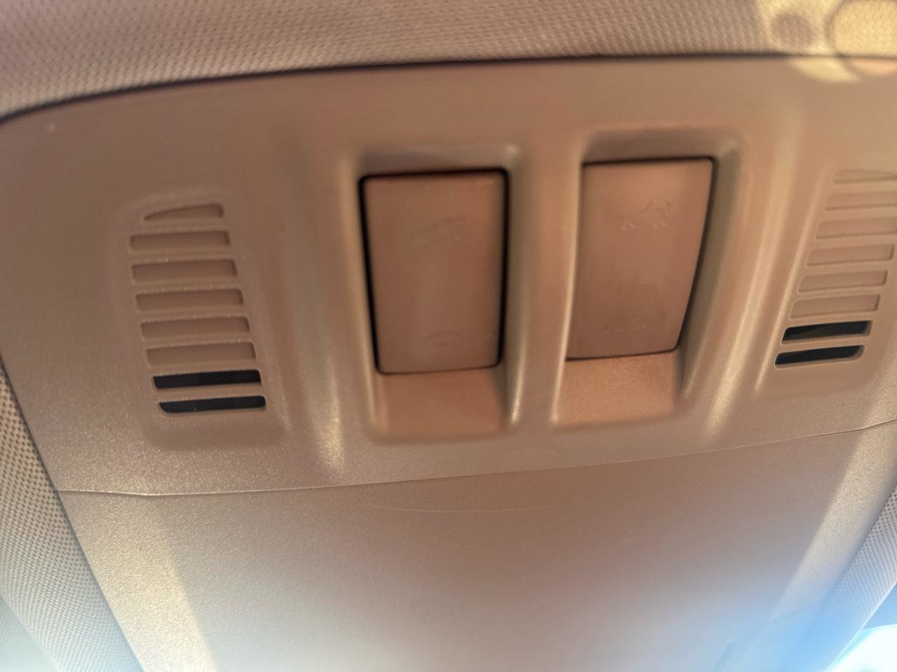 Used 2011 Buick Regal CXL w/ RL4 Preferred Equipment Group FWD image 17