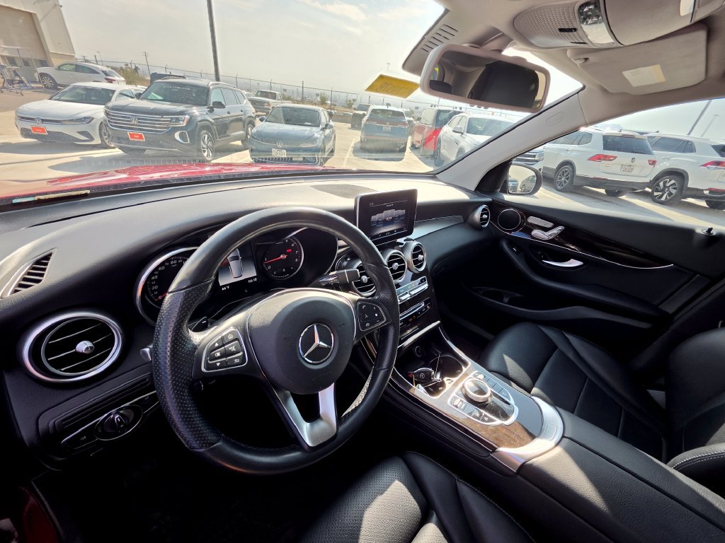Used 2019 Mercedes-Benz GLC 300 image 6