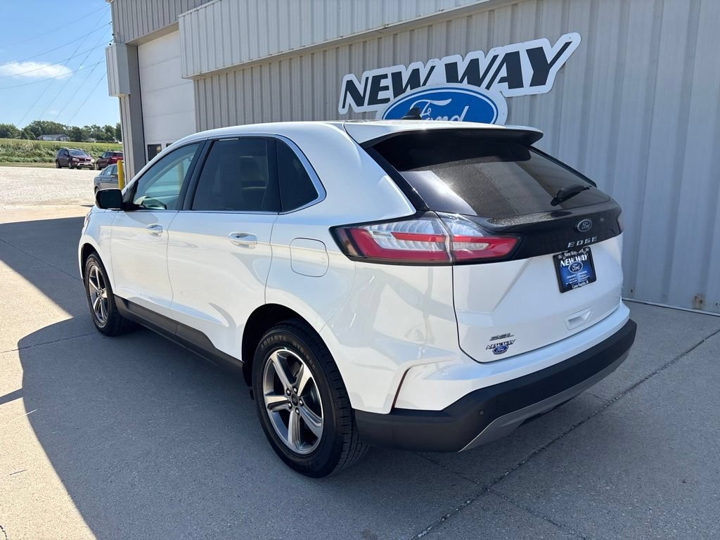 Used 2023 Ford Edge SEL w/ Convenience Package AWD/4WD image 6