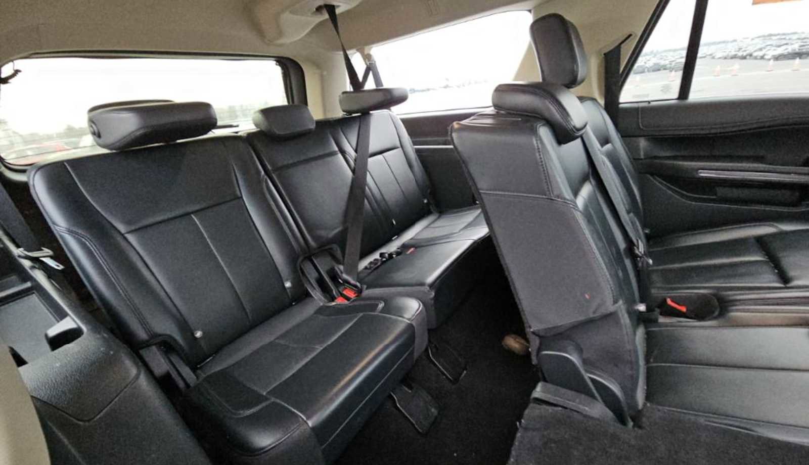 Used 2023 Ford Expedition Max XLT image 24