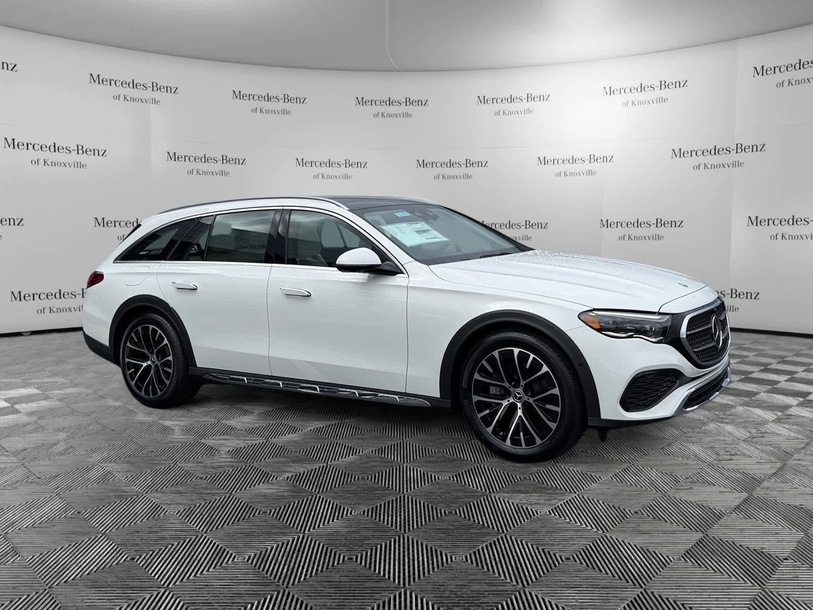 New 2025 Mercedes-Benz E 450 4MATIC All-Terrain Wagon image 7