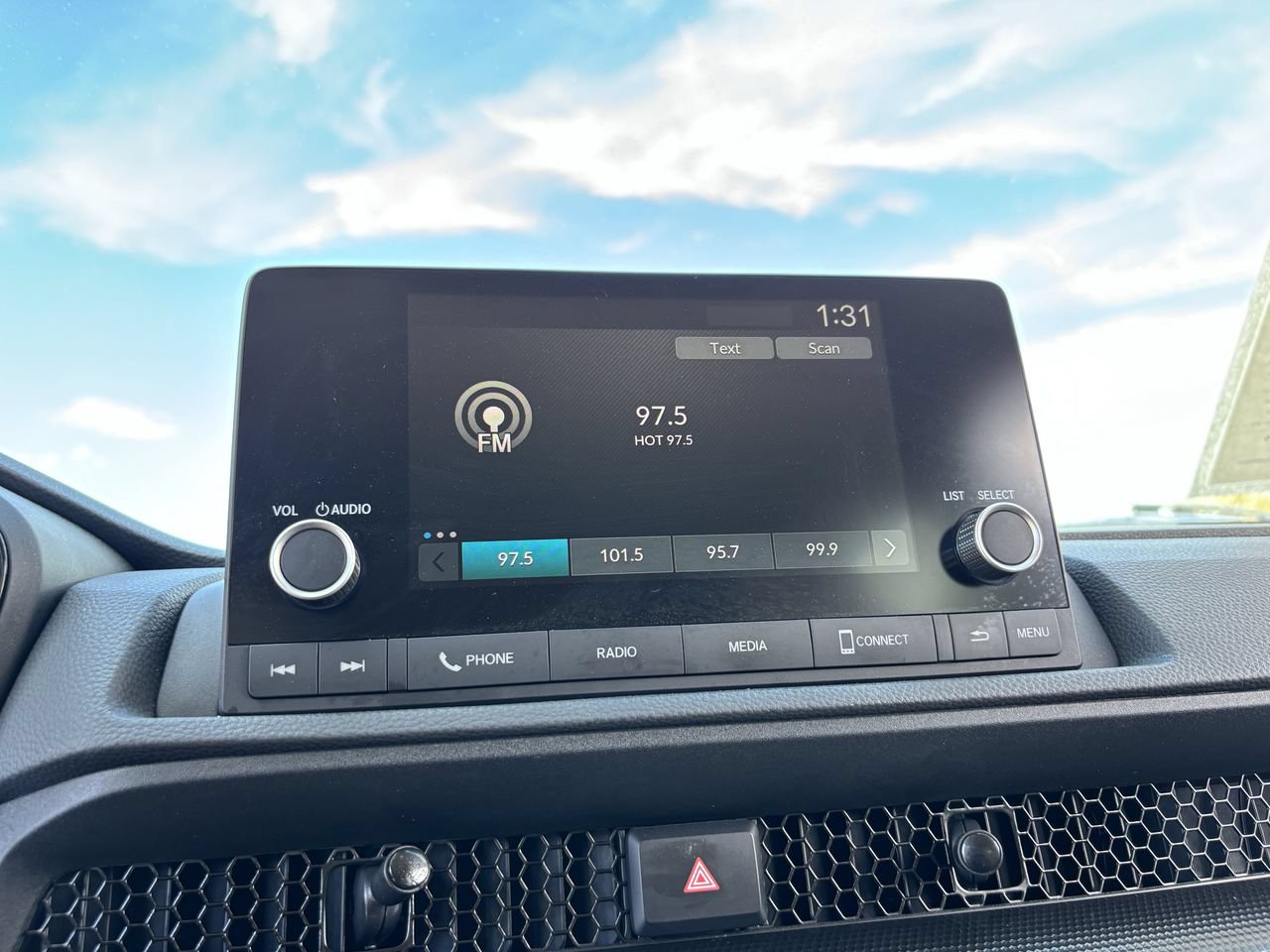 Used 2025 Honda CR-V LX image 20
