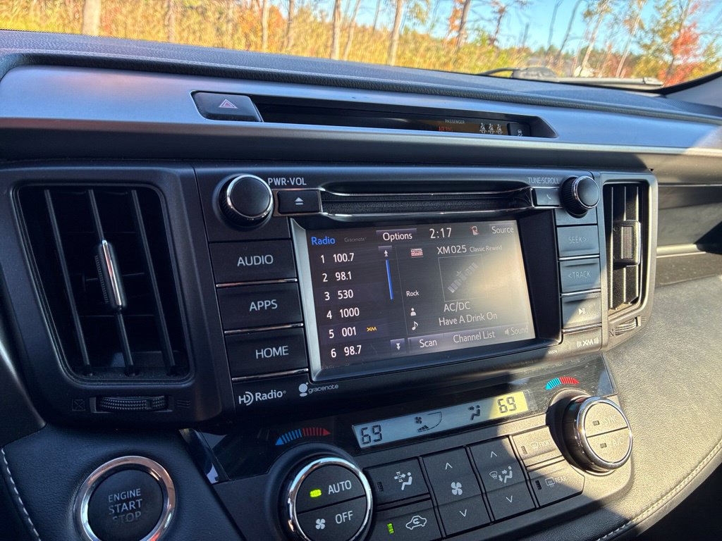 Used 2018 Toyota RAV4 XLE w/ Plus Extra Value Package AWD/4WD image 23