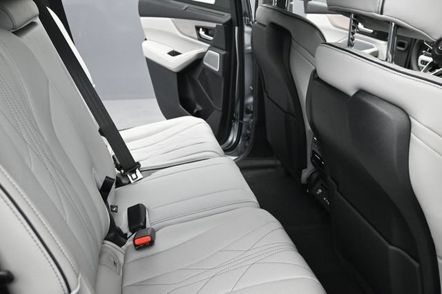 New 2026 Acura MDX w/ Advance Package AWD/4WD image 17