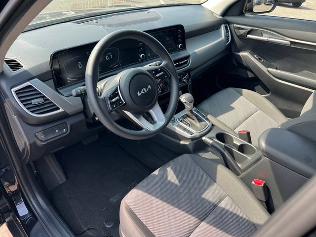 Used 2026 Kia Seltos LX AWD/4WD image 15