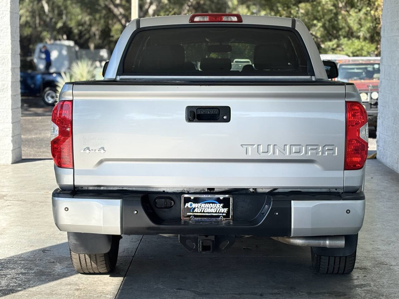 Used 2016 Toyota Tundra Limited w/ Limited Premium Package image 8