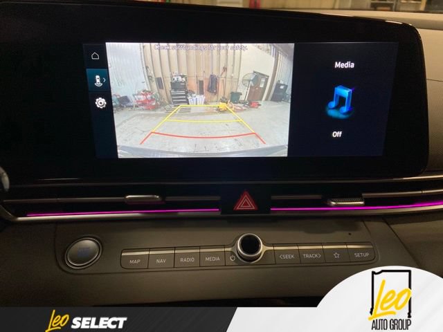 Used 2024 Hyundai Elantra SEL FWD image 15