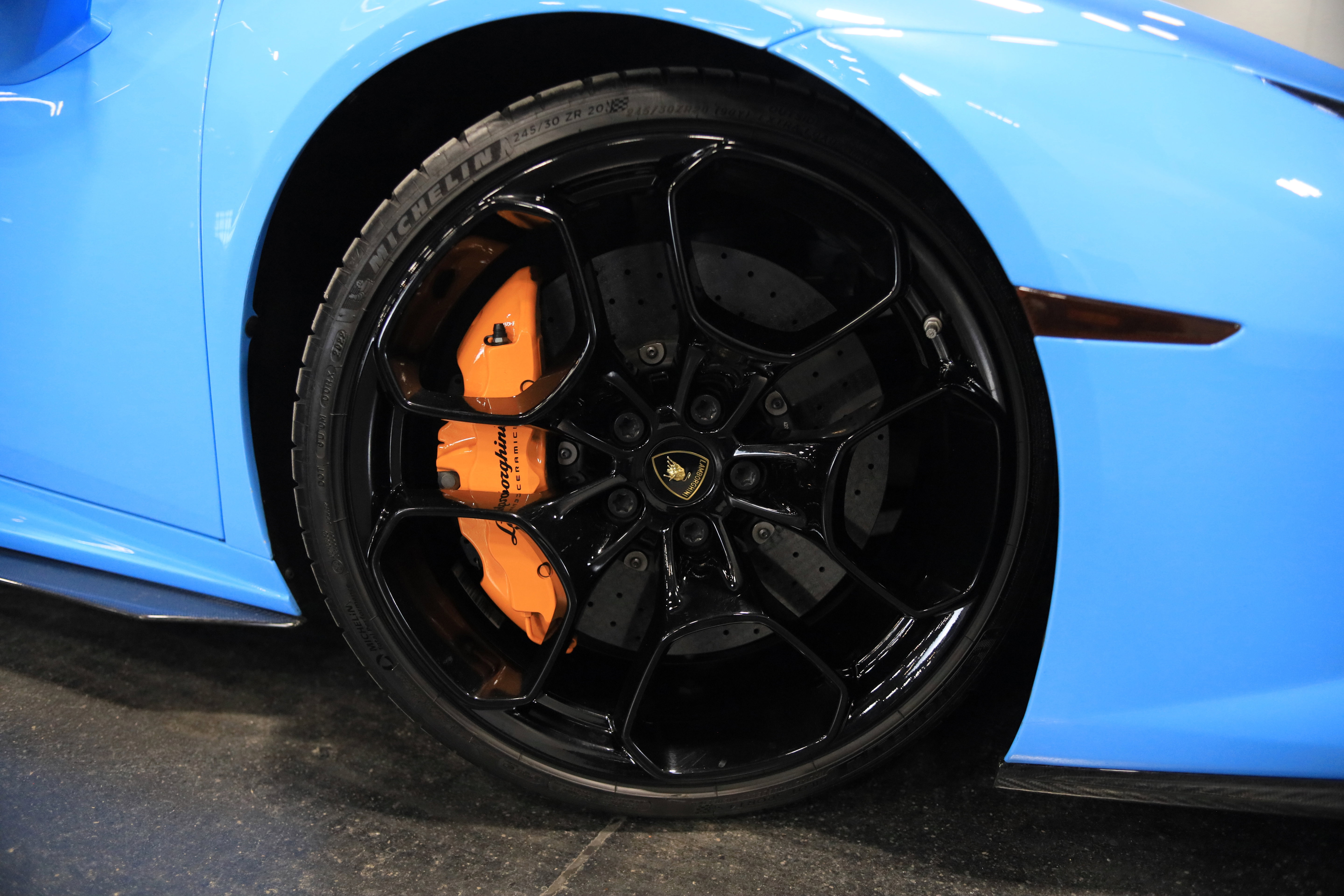 Used 2016 Lamborghini Huracan LP 610-4 image 11