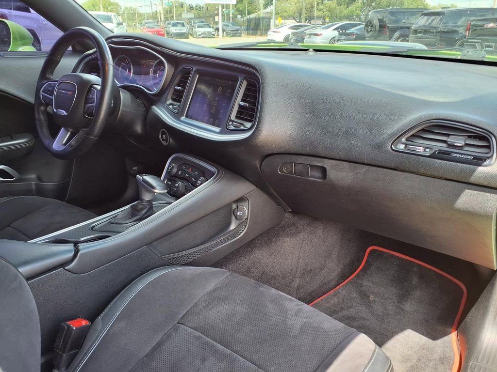 Used 2015 Dodge Challenger R/T Scat Pack image 11