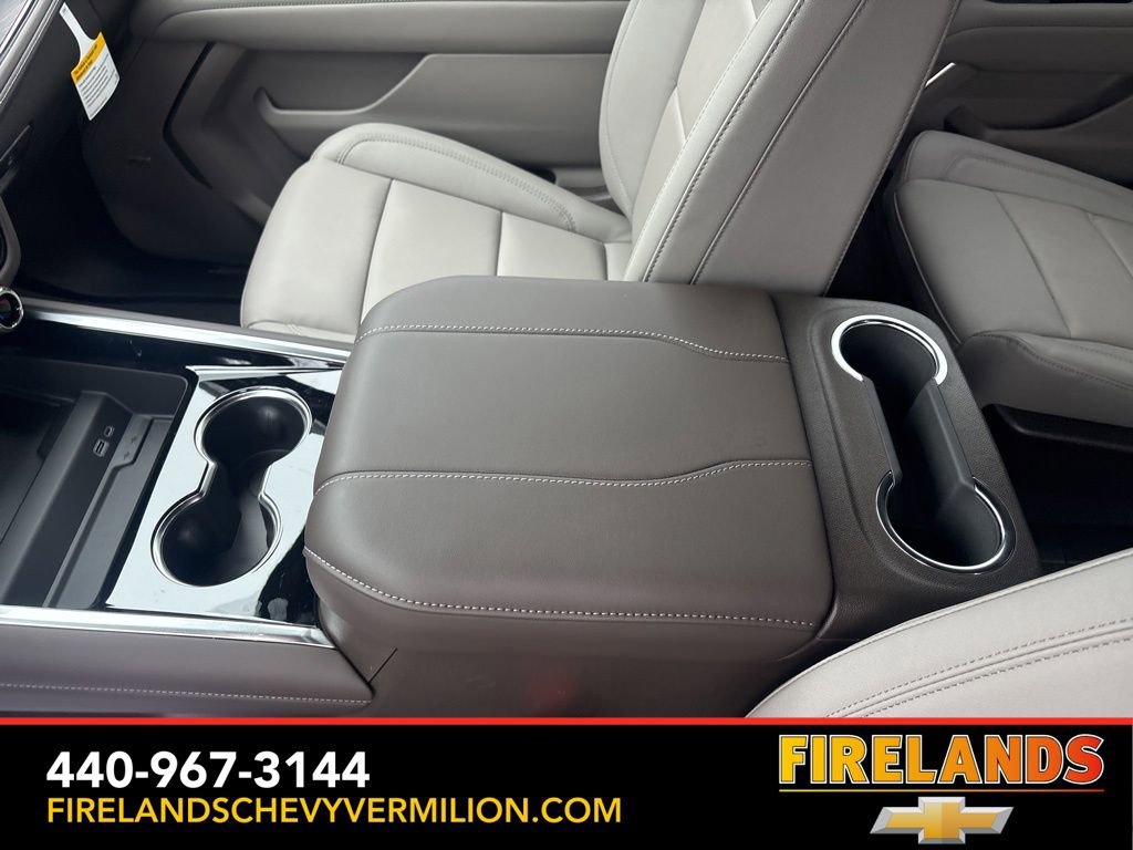 New 2026 Chevrolet Suburban LT w/ Comfort Package image 32