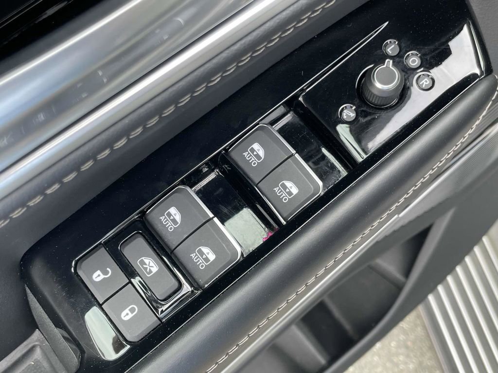 Used 2024 Jeep Grand Wagoneer L Series II w/ Quick Order Packagew 28T image 28