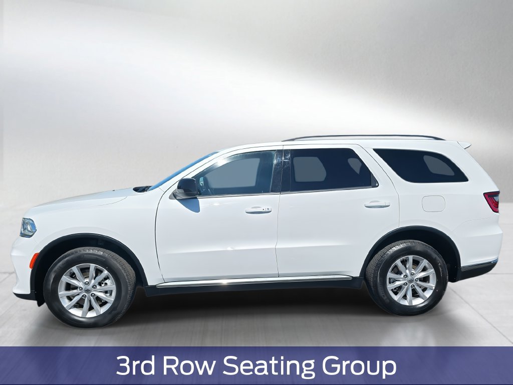 Used 2024 Dodge Durango SXT w/ 3rd Row Seating Group AWD/4WD image 3