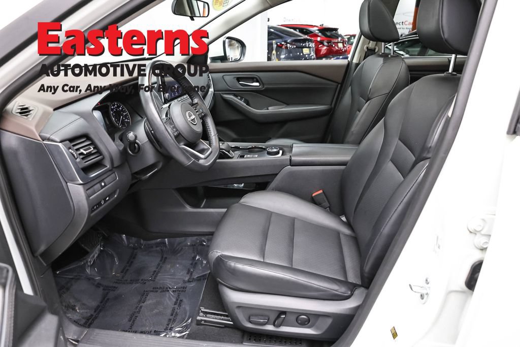 Used 2023 Nissan Rogue SV w/ SV Premium B Package AWD/4WD image 14