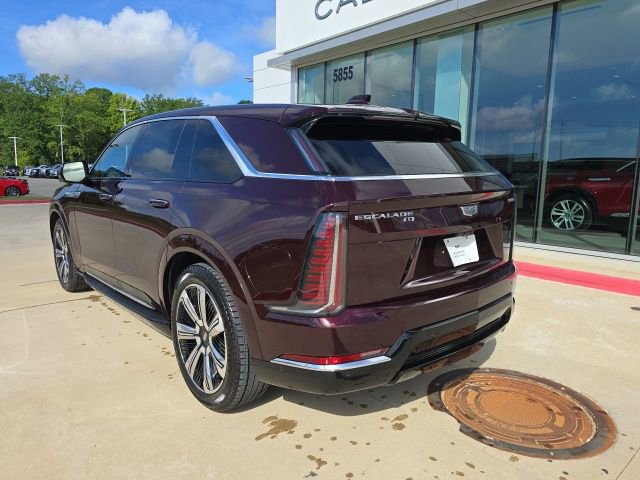 New 2026 Cadillac Escalade IQ Luxury 2 w/ LPO, Floor Liner Package image 3