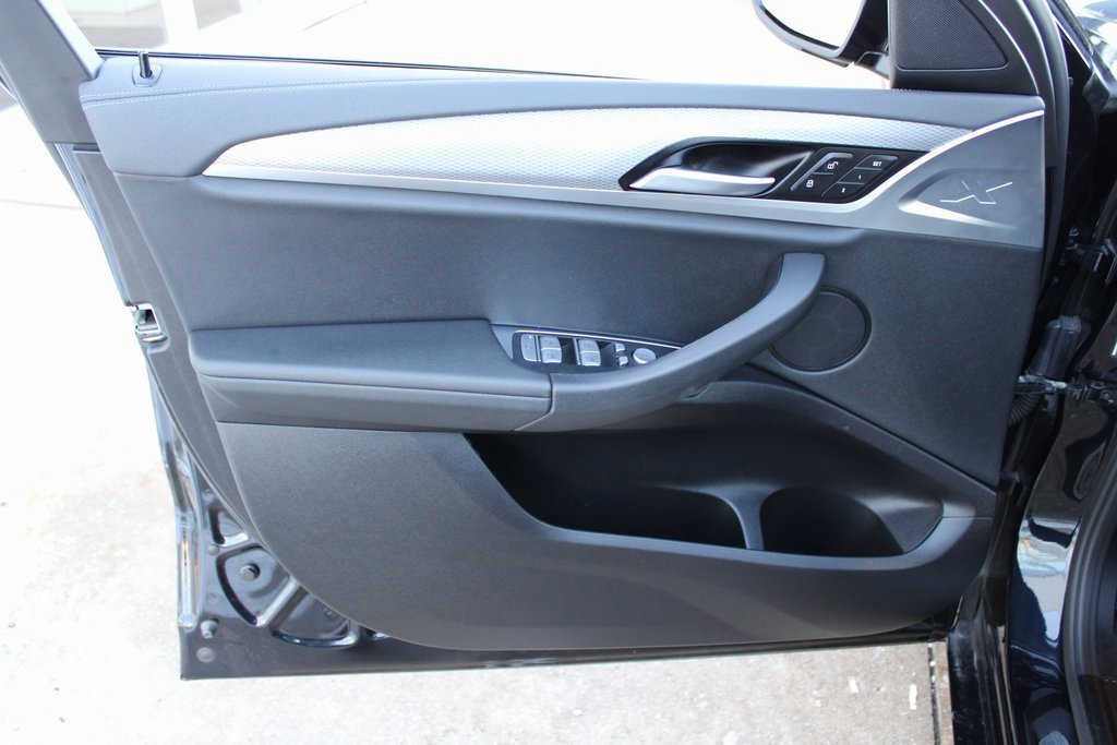 Used 2020 BMW X4 M40i w/ Driving Assistance Package image 7