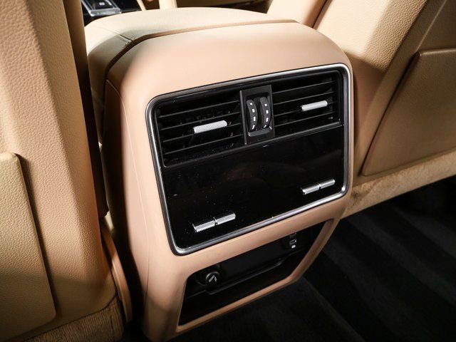 Used 2020 Porsche Cayenne AWD w/ Premium Package Plus image 22